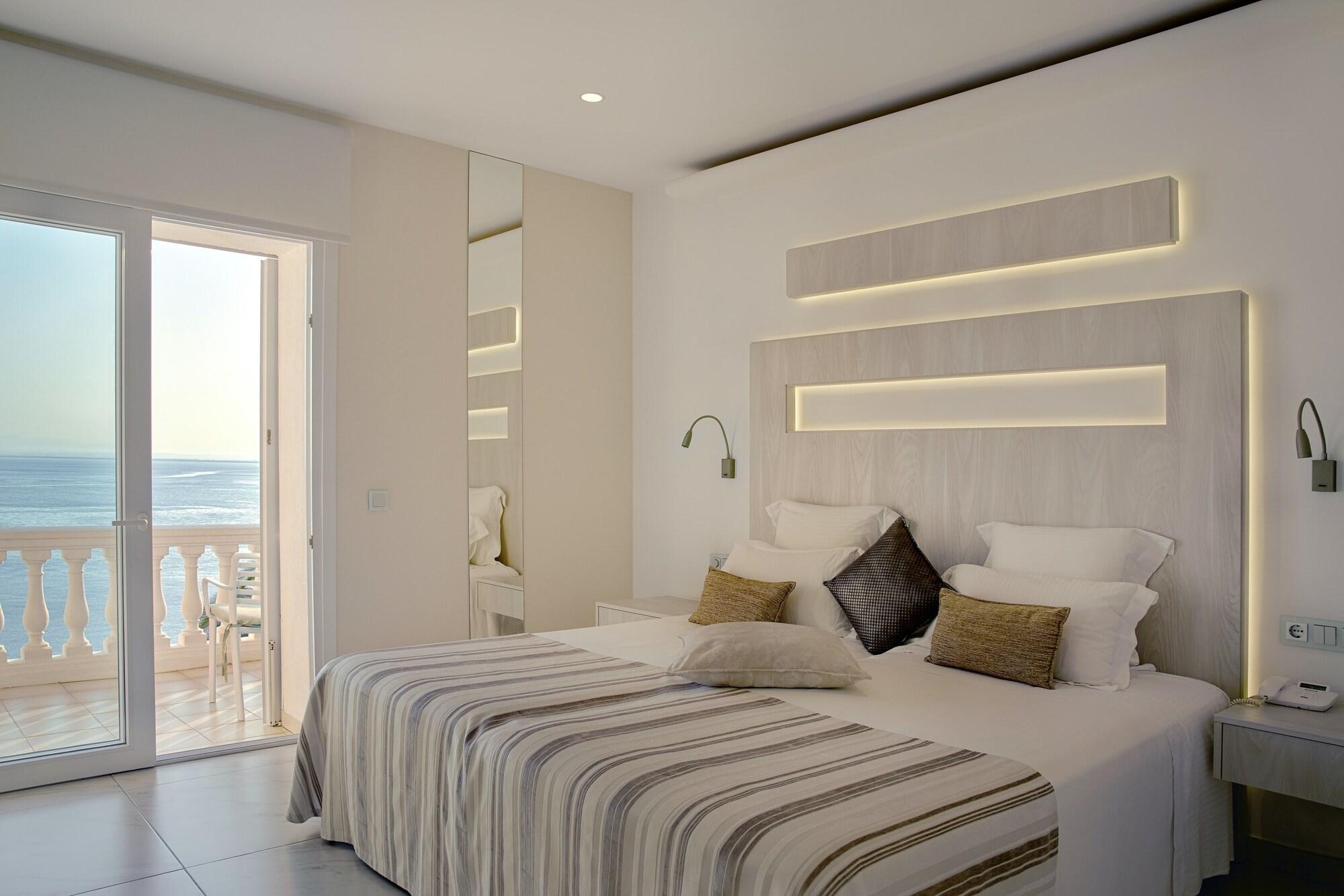 Hotel Vistabella โรเซส ภายนอก รูปภาพ