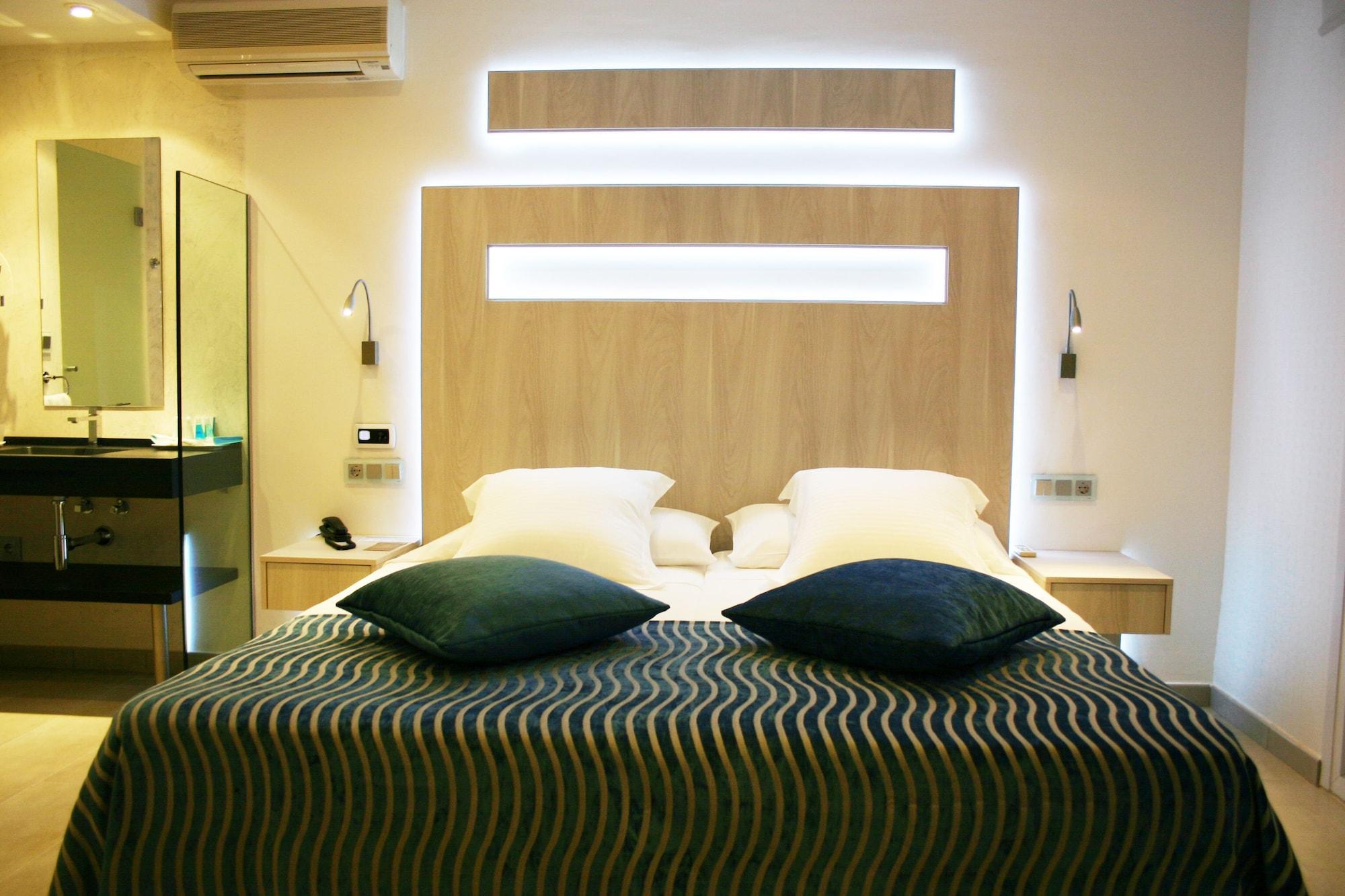 Hotel Vistabella โรเซส ภายนอก รูปภาพ