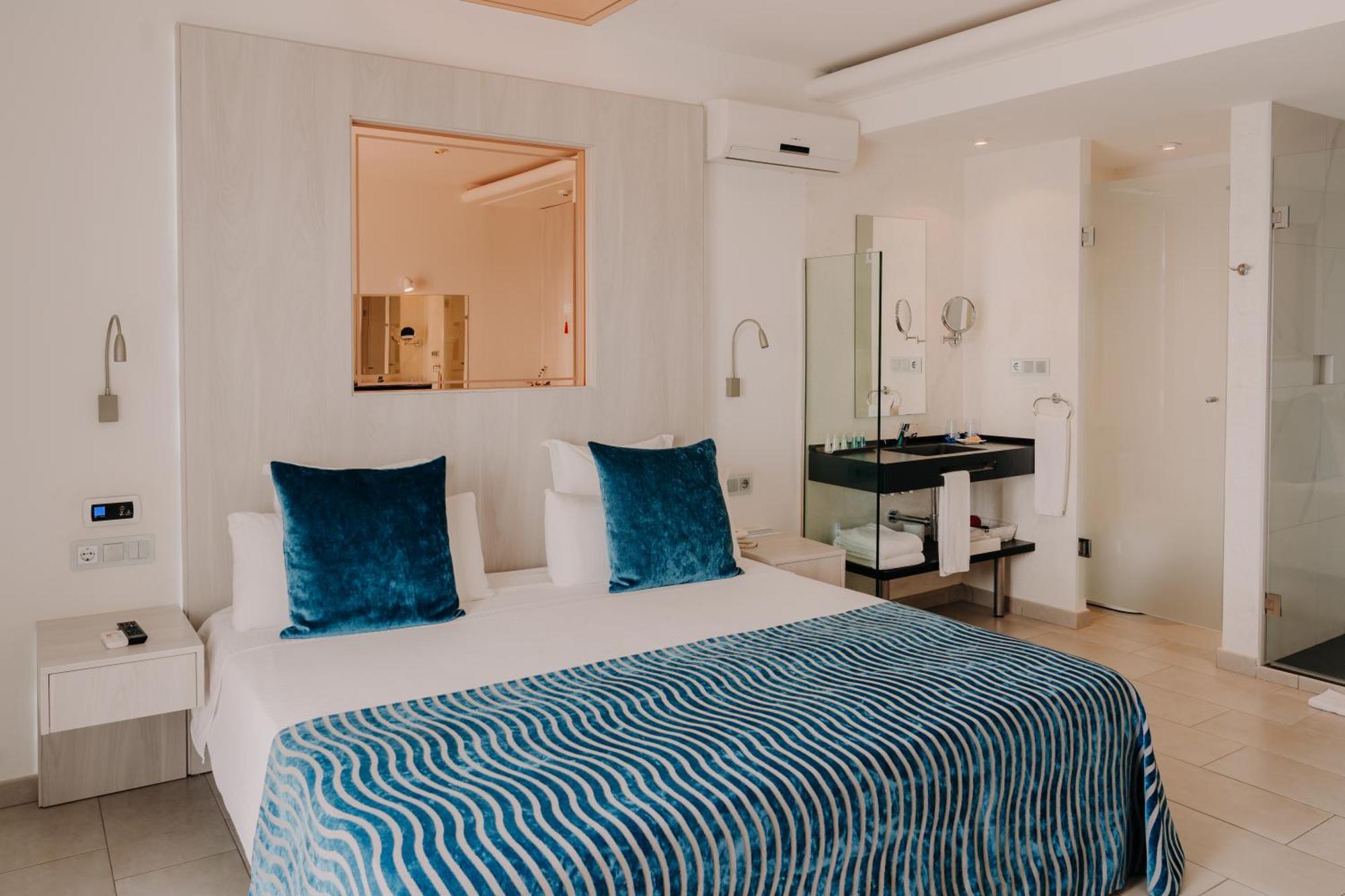 Hotel Vistabella โรเซส ภายนอก รูปภาพ